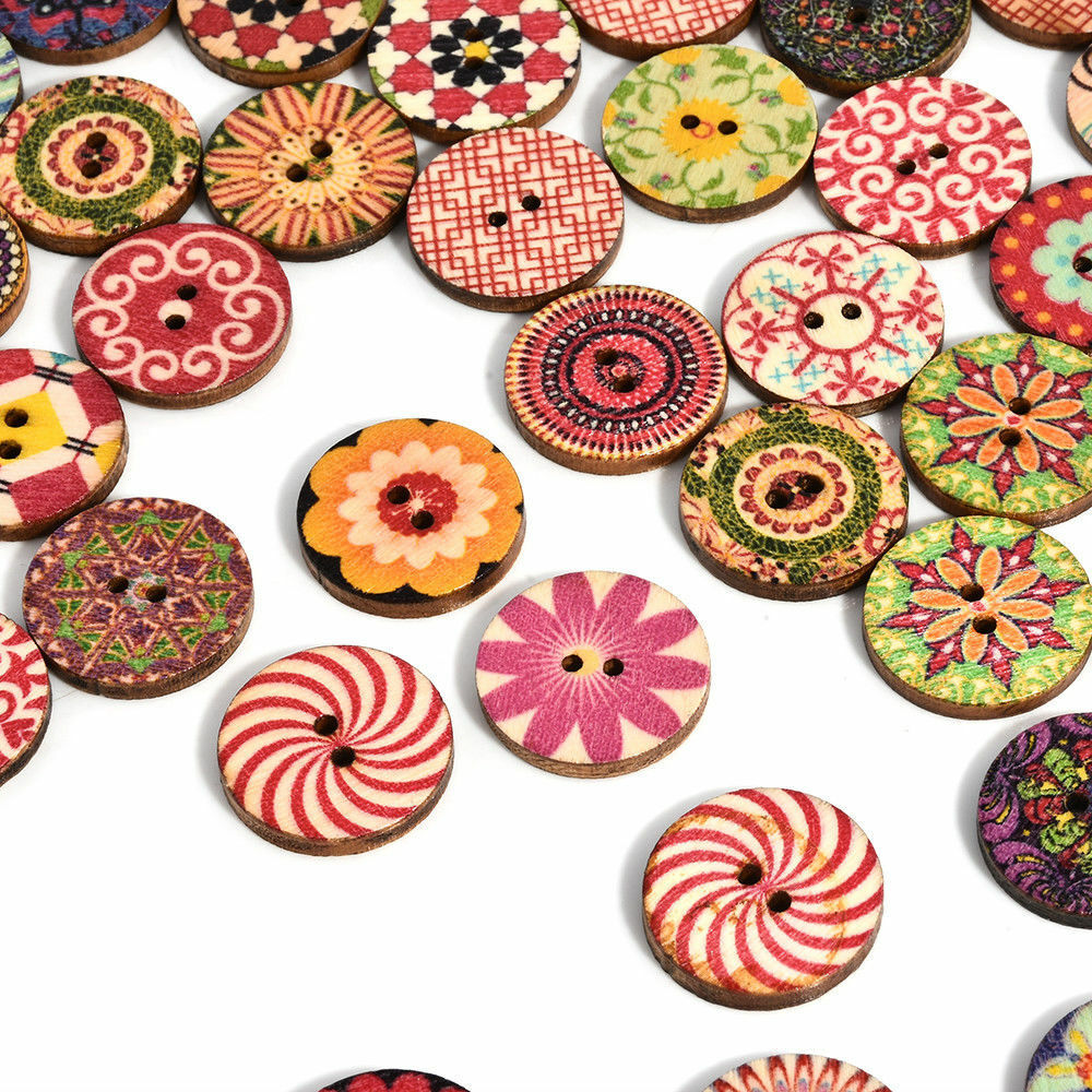 Set 50 Bottoni VINTAGE Fiori in legno 2 fori colorati misti cucito fai da te